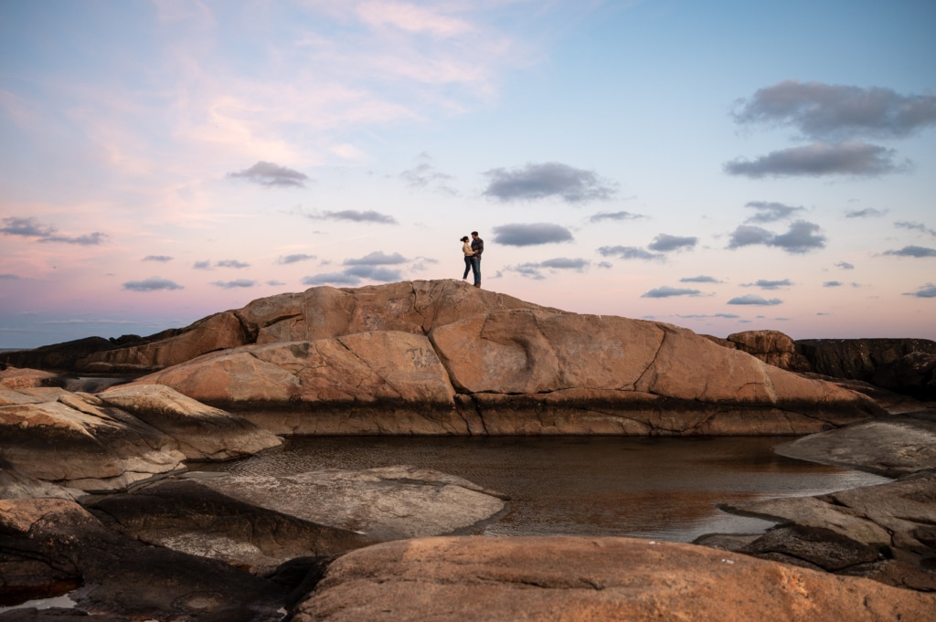 Jessica & Michael - An Engagement Session on the beach in Narragansett, RI